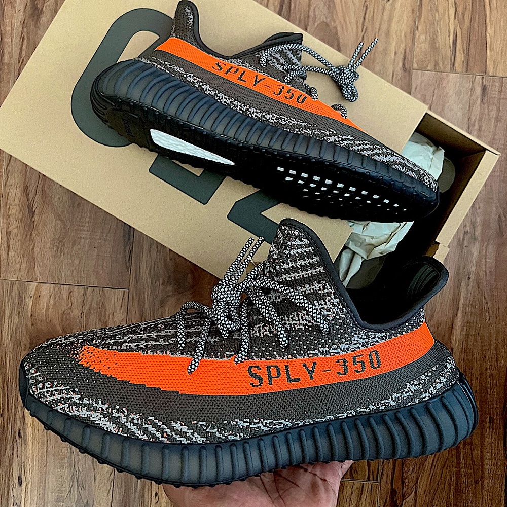 Adidas YEEZY 350 V2 “Carbon Beluga” 2023
